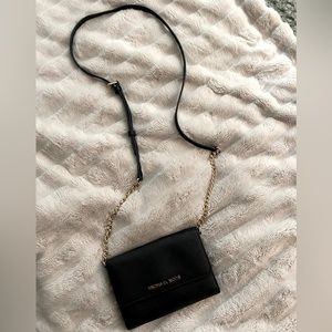 MICHAEL KORS LEATHER CROSSBODY